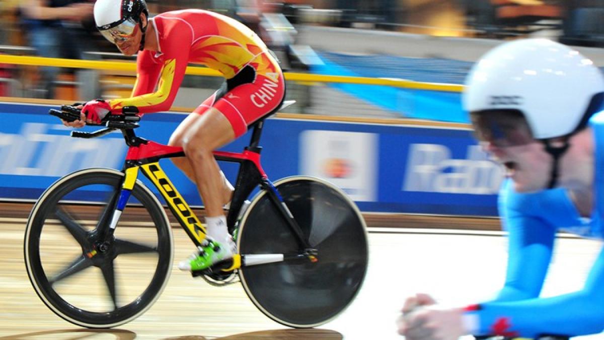 In meIn’s C1 racing, China’s Zhang Yu Li earned his second gold medal in as many days at the 2015 UCI Para-Cycling Track World Championships.