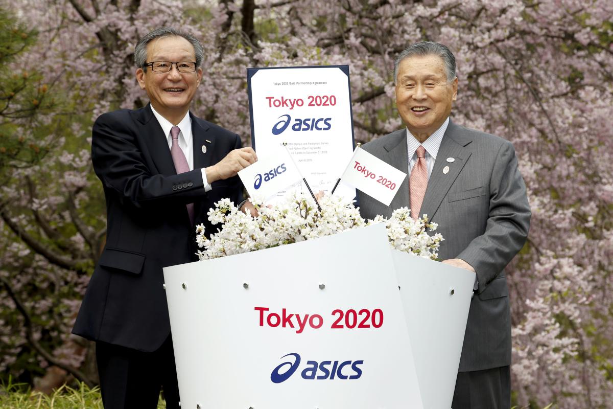 Motoi Oyama, President, CEO and Representative Director of ASICS; Yoshiro Mori, Tokyo 2020 President