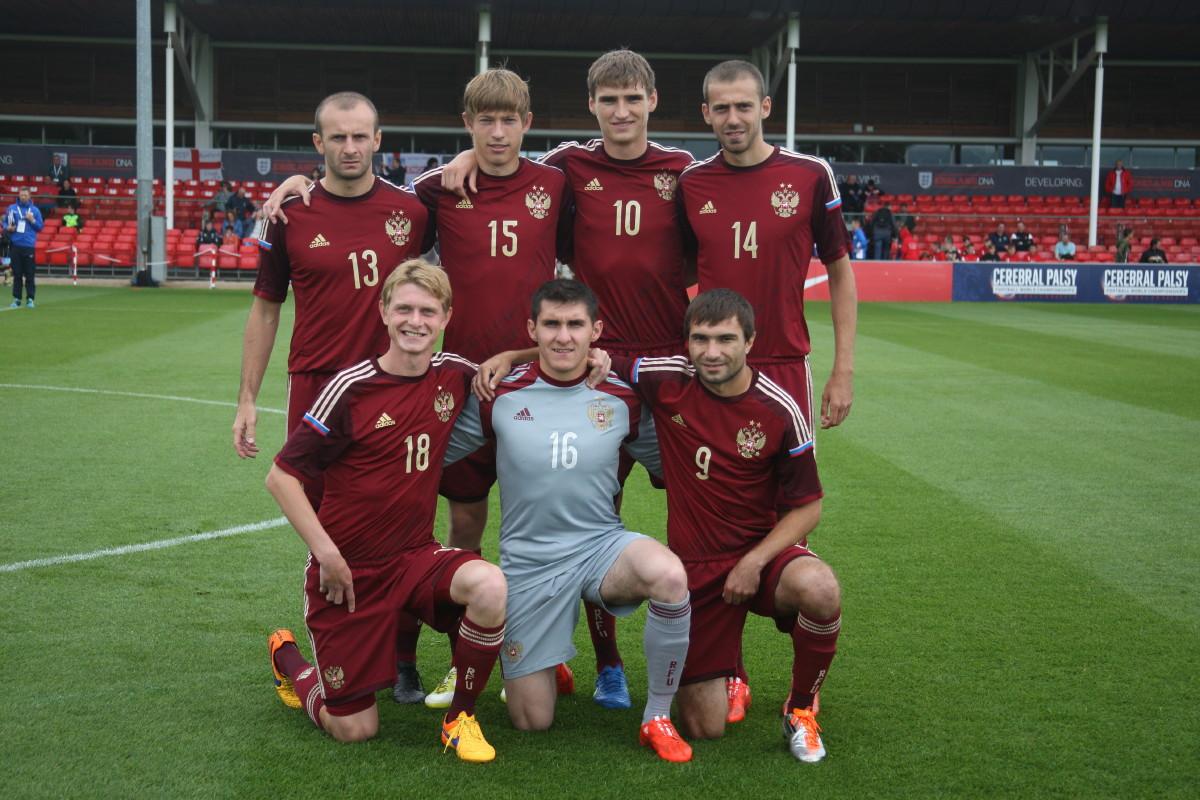 Football team lines up for team photo