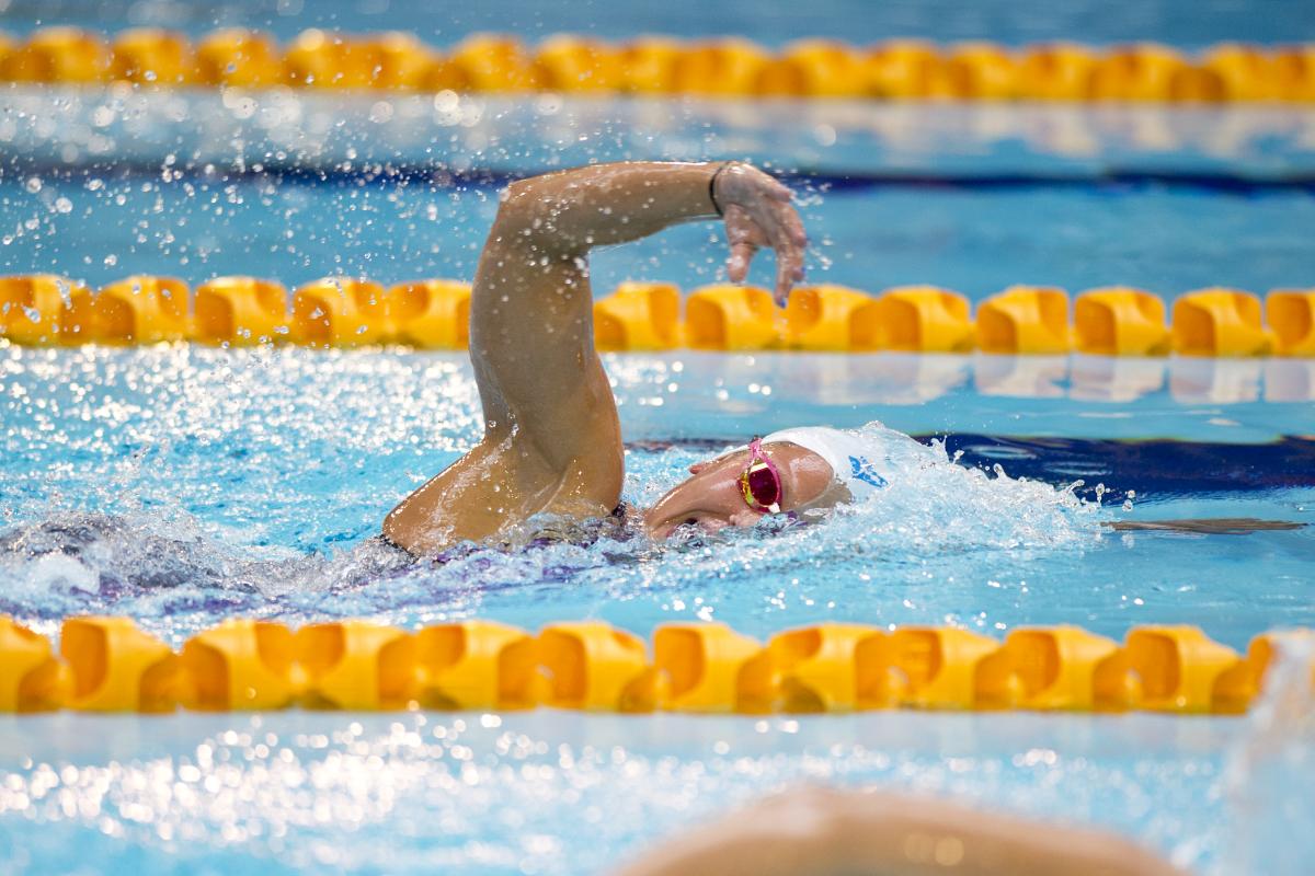 Elodie Lorandi, France, doing the freestyle