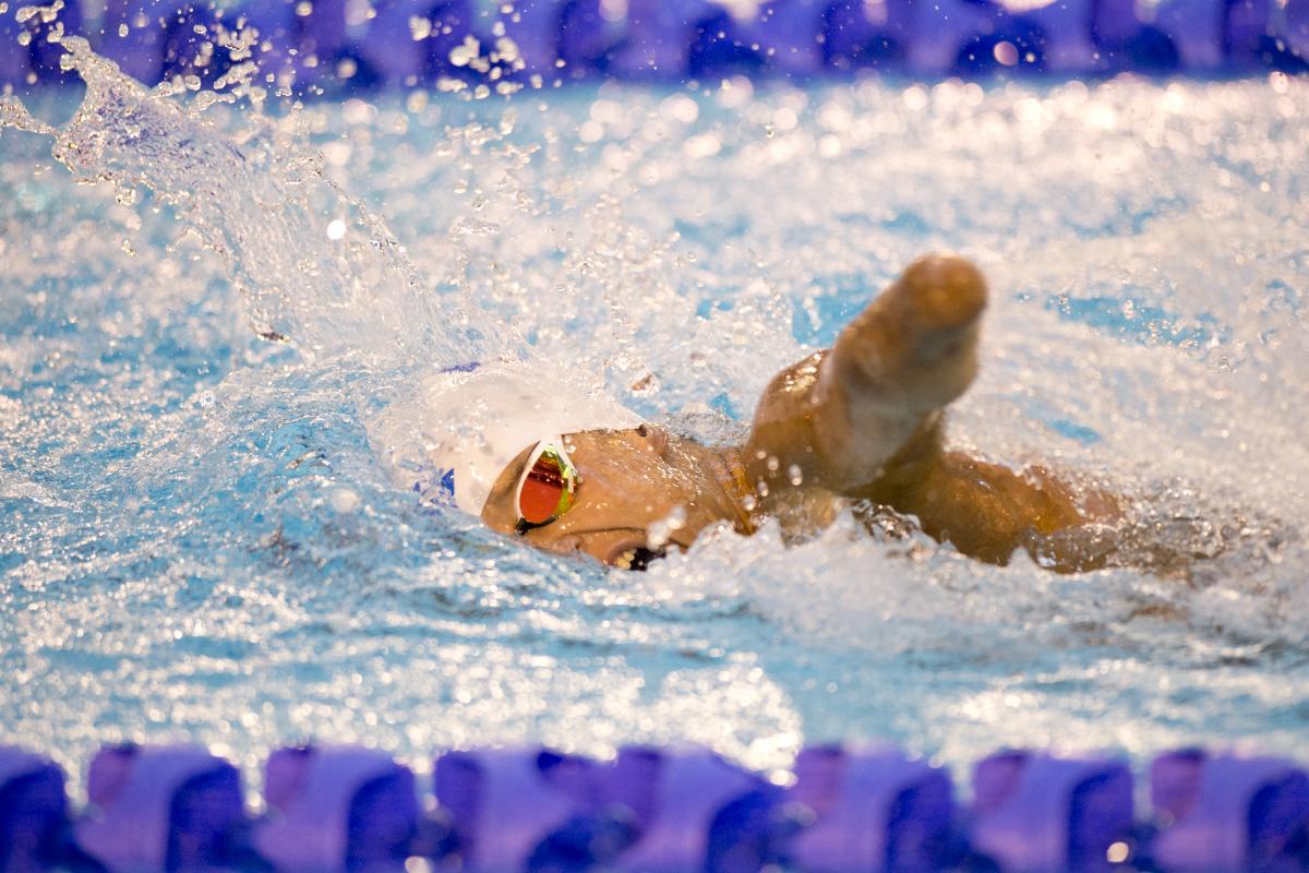 Swimmer with arm amputation