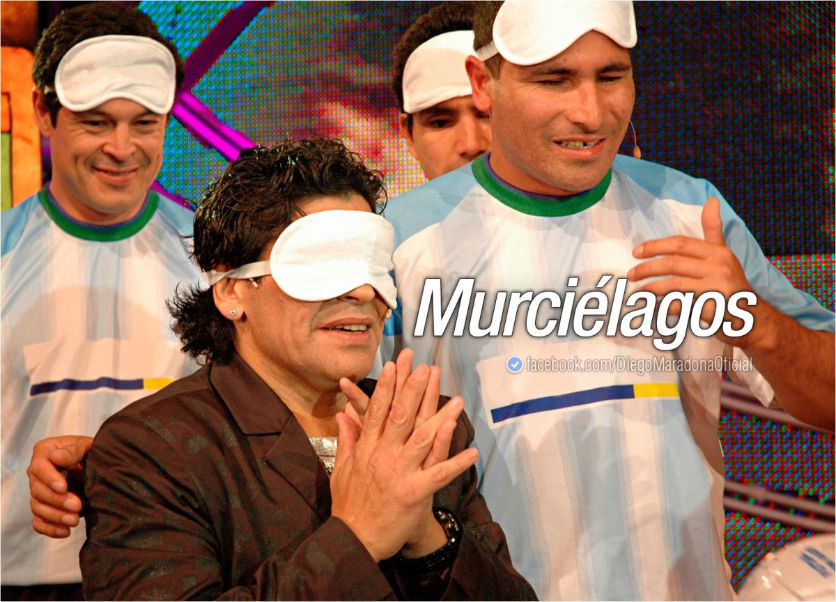 Diego Maradona sends message of support to Argentina’s Football 5 team Four blindfolded men pose for a group picture