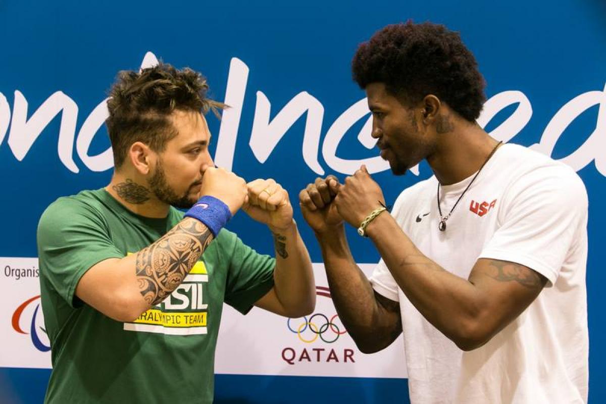 Richard Browne facing Alan Oliveira in Doha