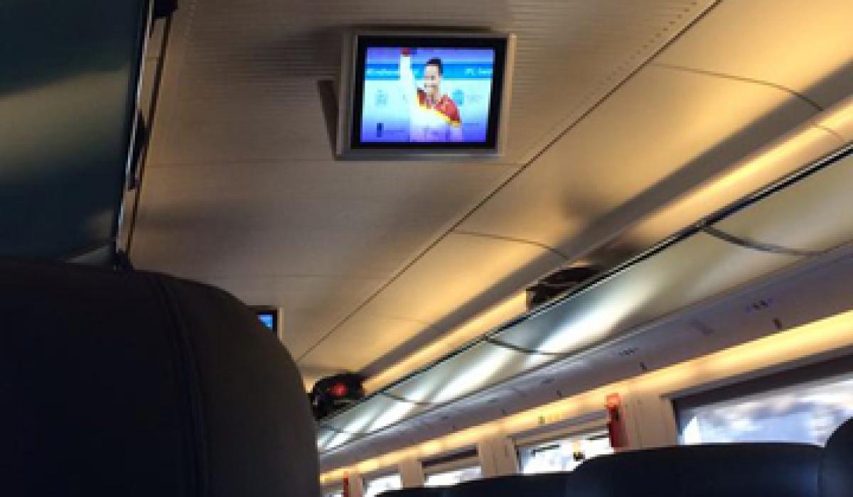 Televisions placed on Renfe’s long-distance trains offer Para sport video features.