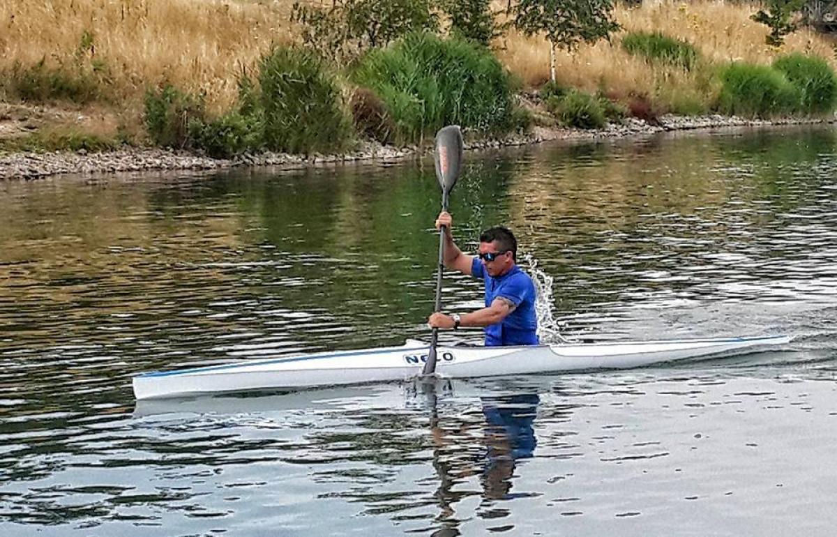 Argentina's Para canoeist Lucas Diaz Aspiroz competing.