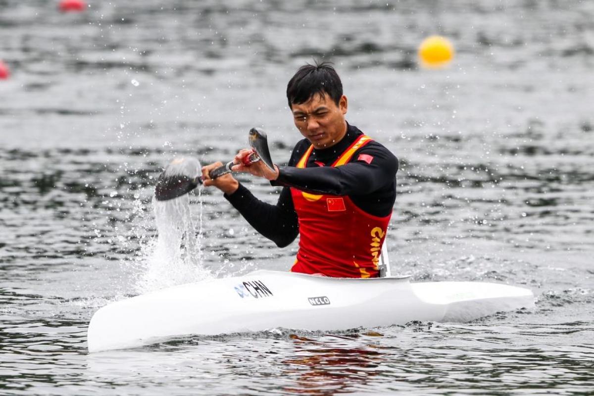 China’s Yu Xiaowei competes in the men’s KL1 200m at the 2016 ICF Canoe World Championships in Duisburg, Germany.