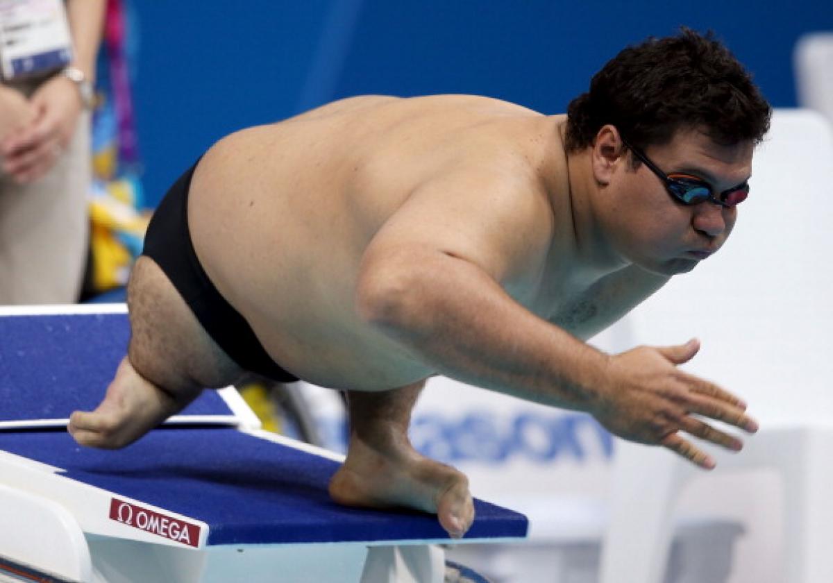 Arnulfo Castorena competing at London 2012