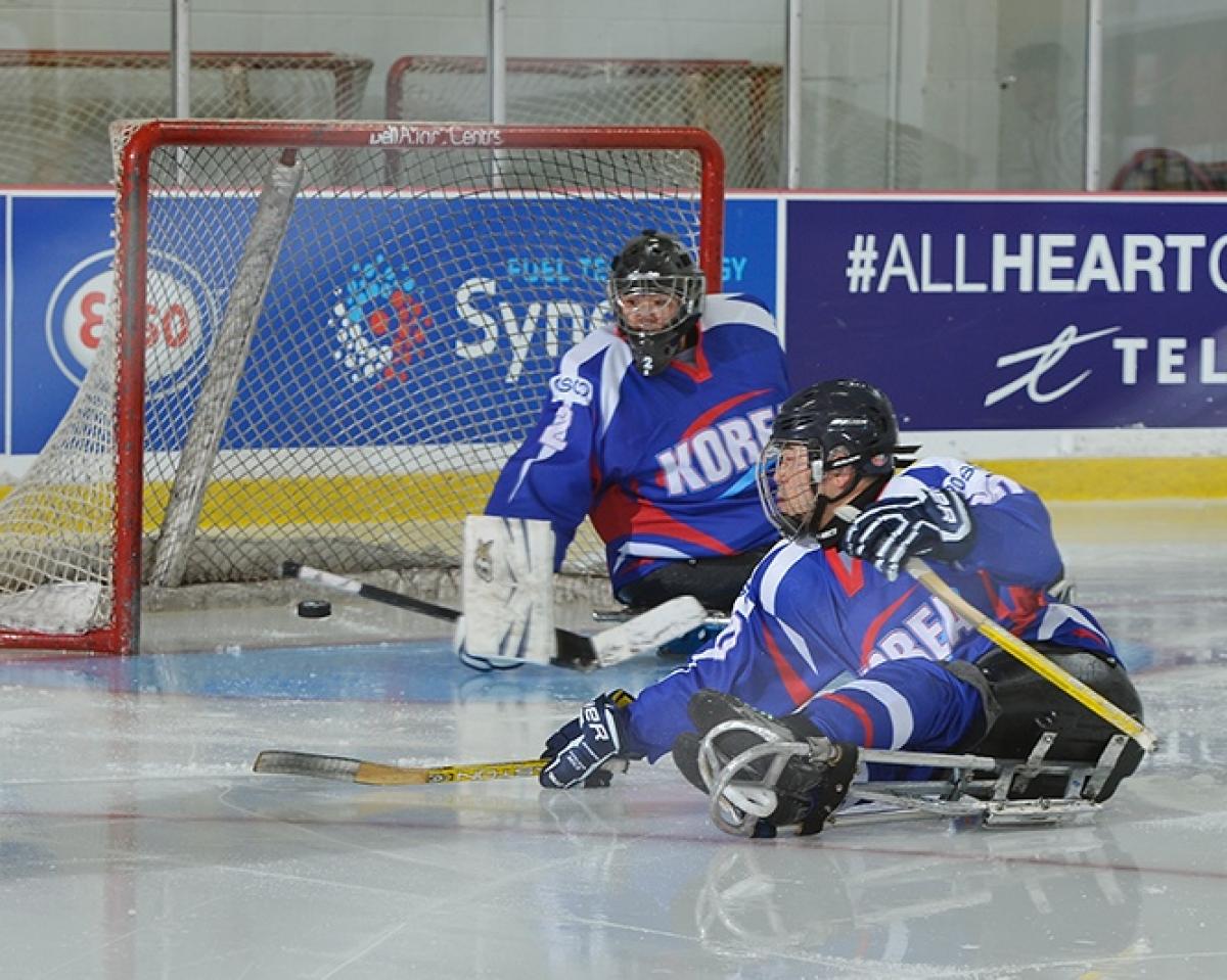 2016 World Sledge Hockey Challenge is taking place in Charlottetown, Canada, between 4-10 December, with the hosts, the USA, South Korea and Norway competing.