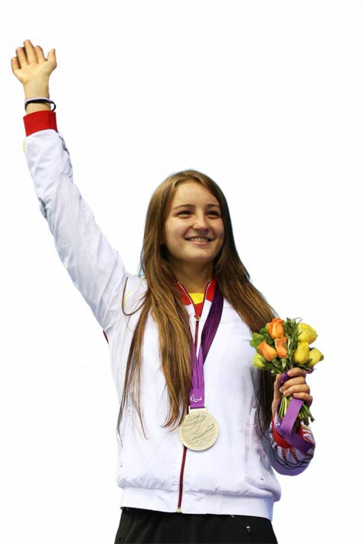 Elena Krawzow - Allianz Athlete of the Month for June - cut out Elena Krawzow