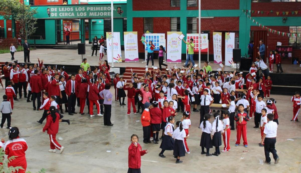Lima 2019 - schoolkids - mascot design Lima 2019 - schoolkids - mascot design