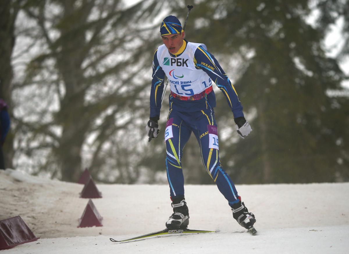 a male Para Nordic skier