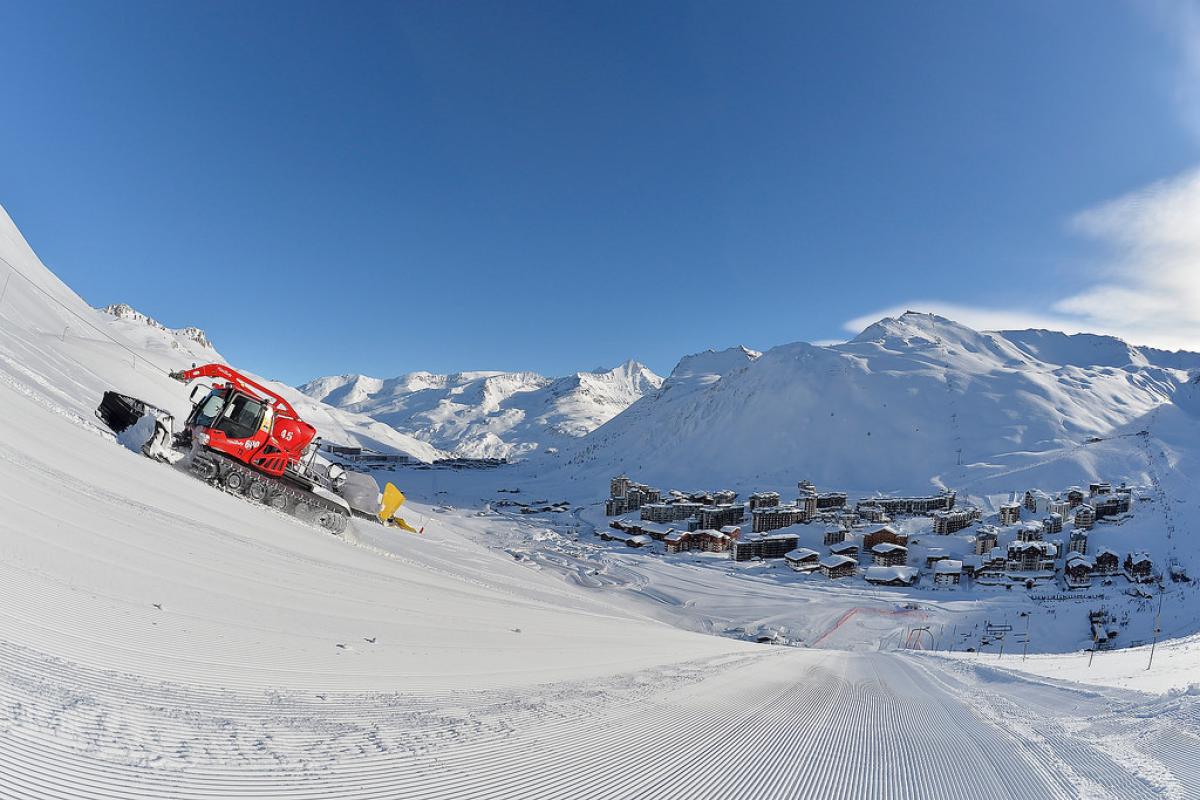 Tignes cancelled a snow plough on a slope
