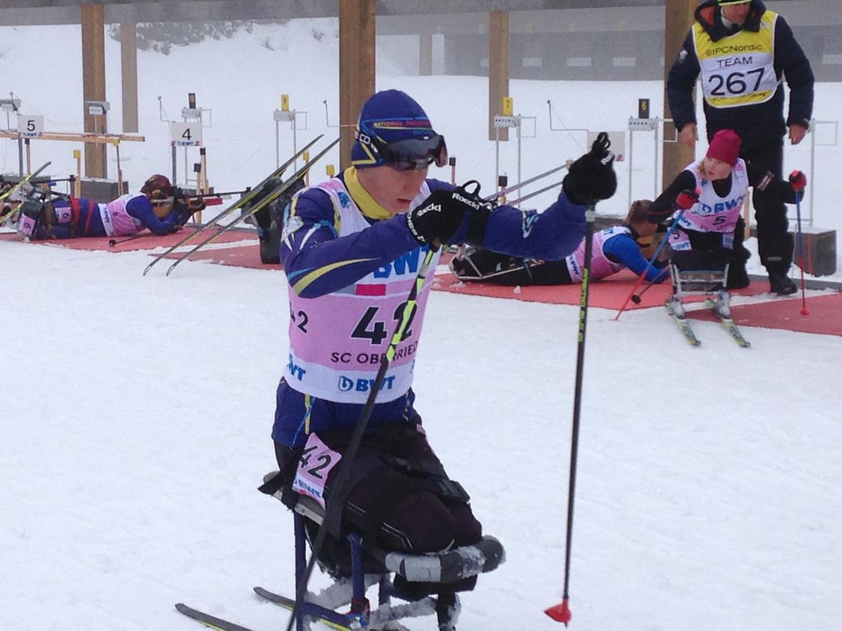 Taras Rad wins gold in Oberried Athlete on a sit skiing racing
