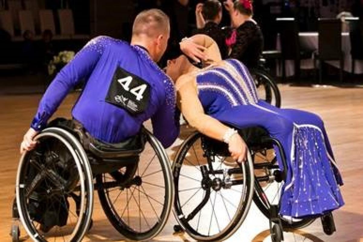 a pair of Para dancers in action