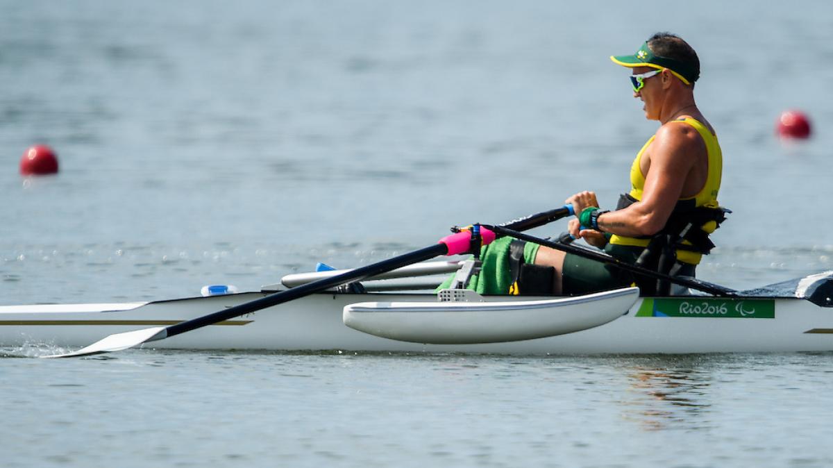 Para rowing - Erik Horrie - Australia - Rio 2016 Men rowing in a lagoon