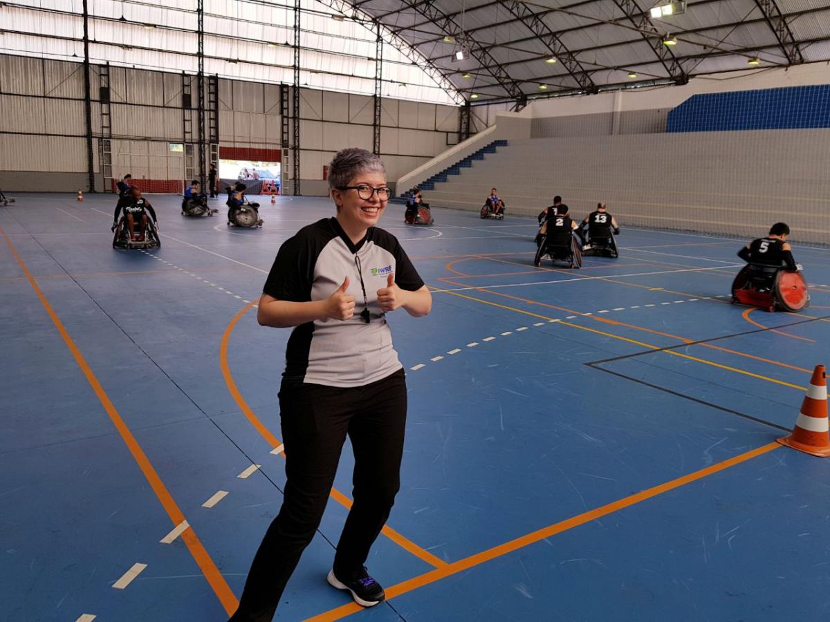 Emilia Aratanha - wheelchair rugby referee Female referee poses