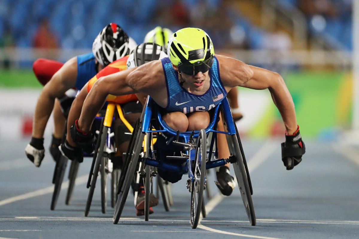 Daniel Romanchuk racing on the track 