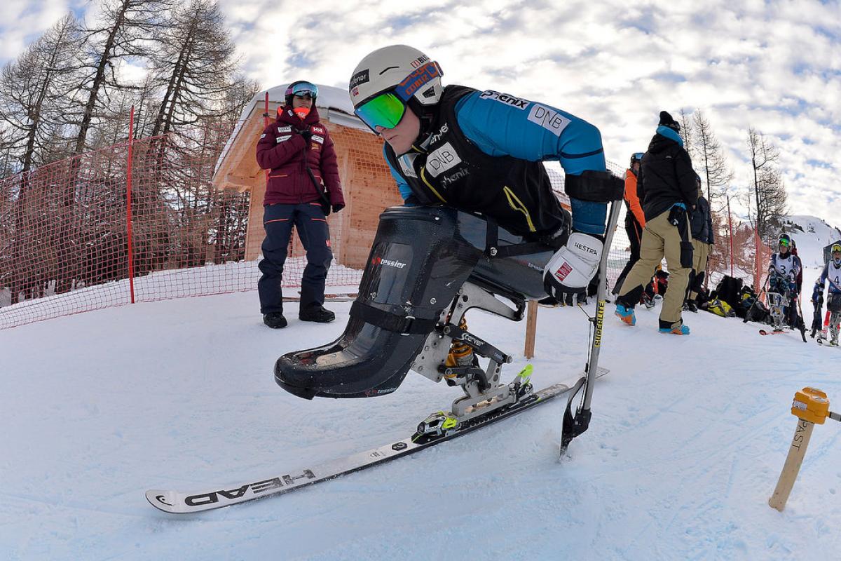 World Para Alpine Skiing World Cup Veysonnaz 2017-2018 Sit skier