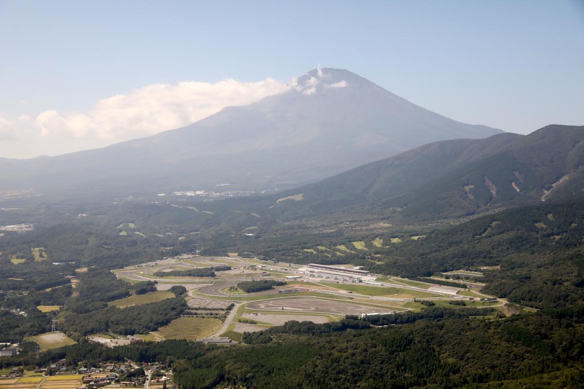 Motor racing circuit with a mountain in the background