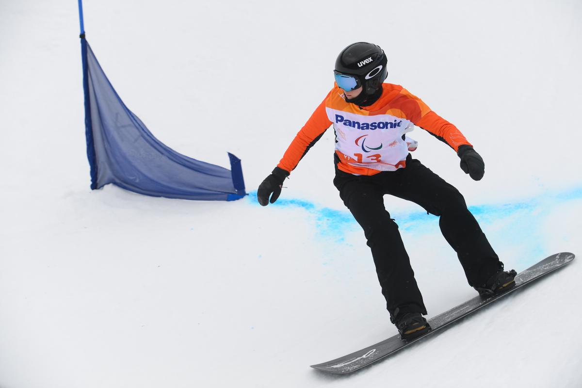 Lisa Bunschoten female Para snowboarder Lisa Bunschoten