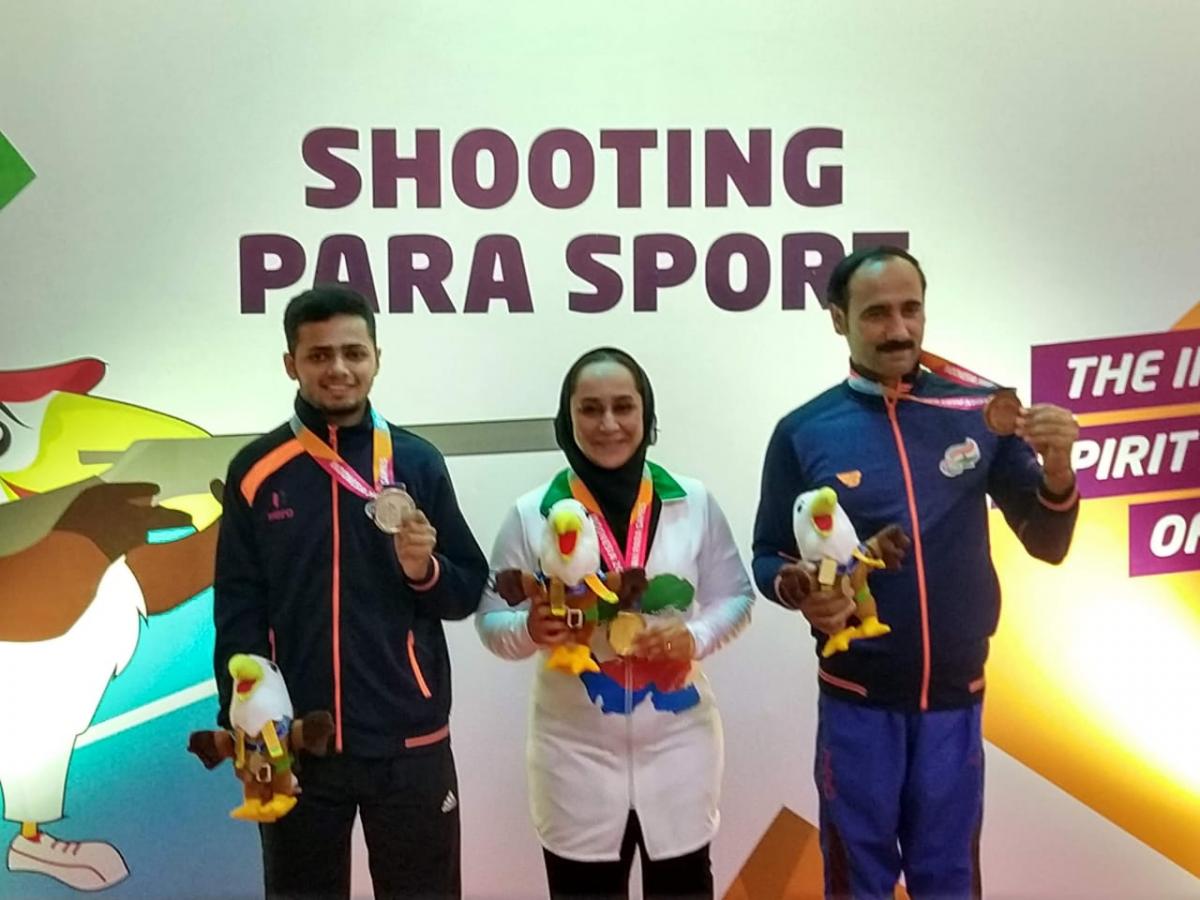 Narwal, on the left, at the Indonesia 2018 Asian Para Games 