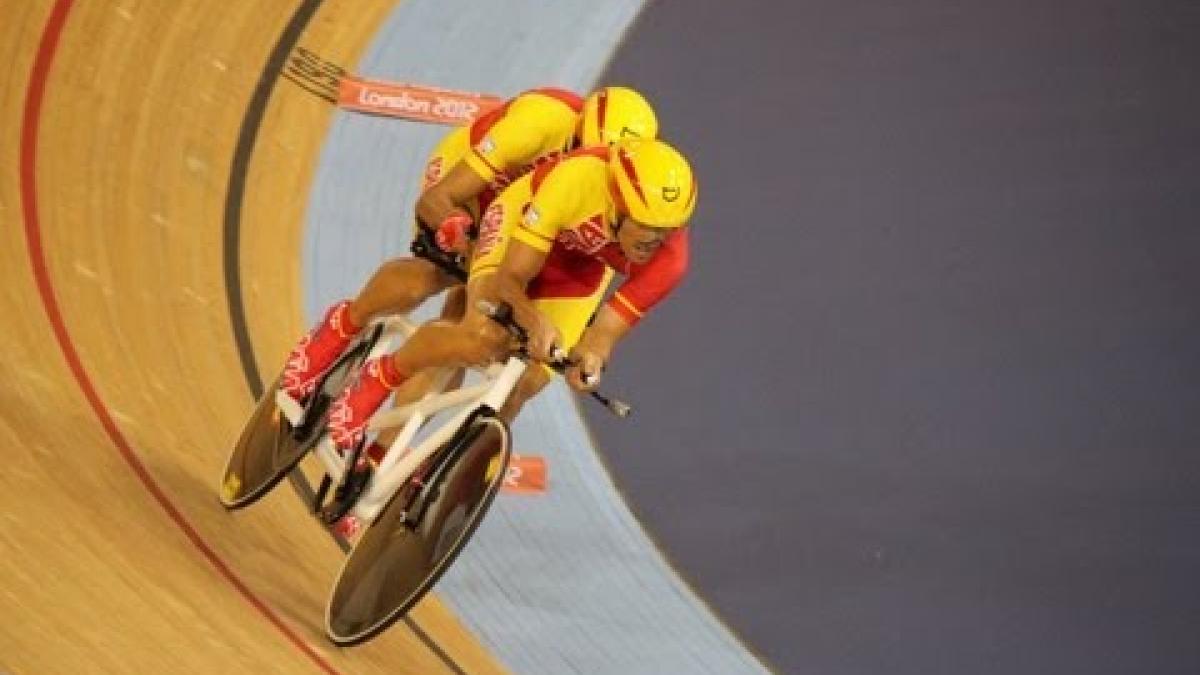 Cycling Track - Men's Individual B-Sprint Quarterfinals Race 3 - London 2012 Paralympic Games