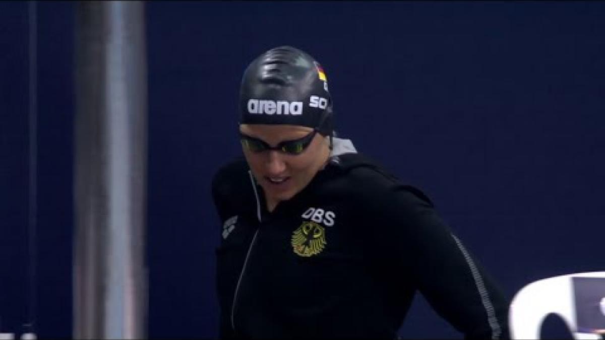 Video Thumbnail about the women&#039;s 100m breastroke SB5 final London 2019 with a female Para swimmer coming onto FOP.