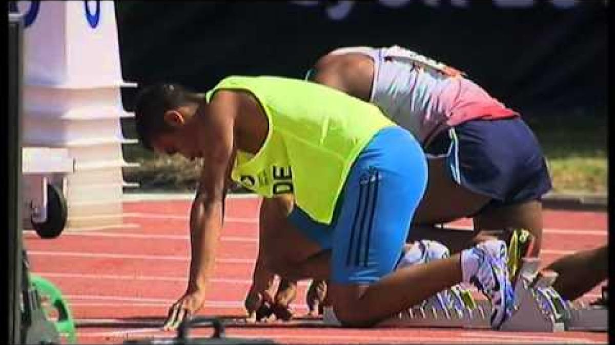 Men's 200m T11 heat 4