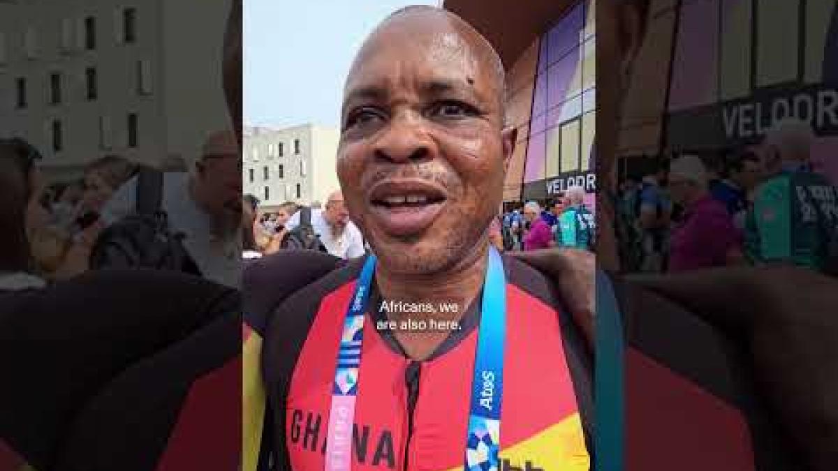 Para Cyclist from Ghana Enjoys a Celebrity Moment at Paris 2024! 🚴‍♂️✨