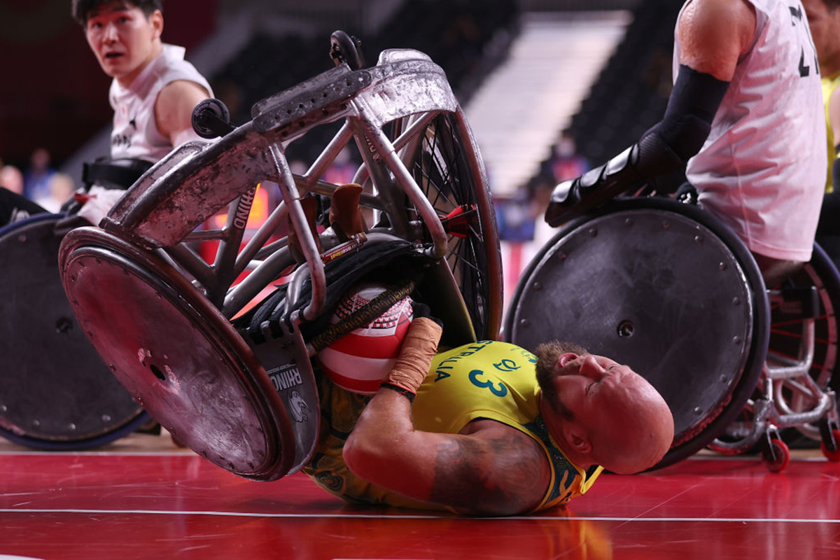 Alex Pantling (GBR) scores a goal in wheelchair rugby during the Paris 2024 Paralympic Games